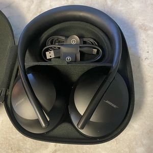 Bose noise cancelling headphones
